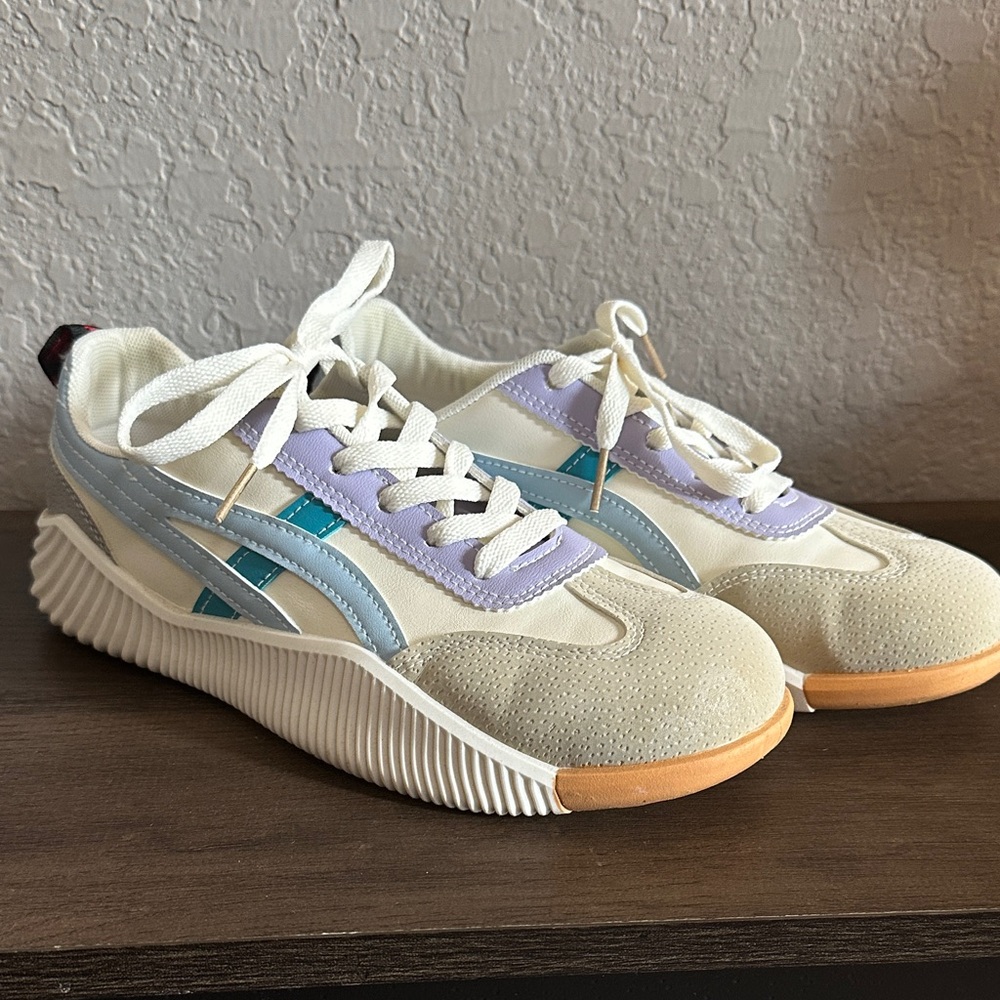 Cream Sneakers with Blue and Purple Accents